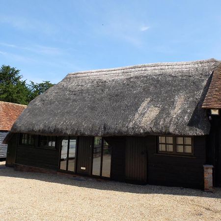The Thatched Barn Thame Bagian luar foto
