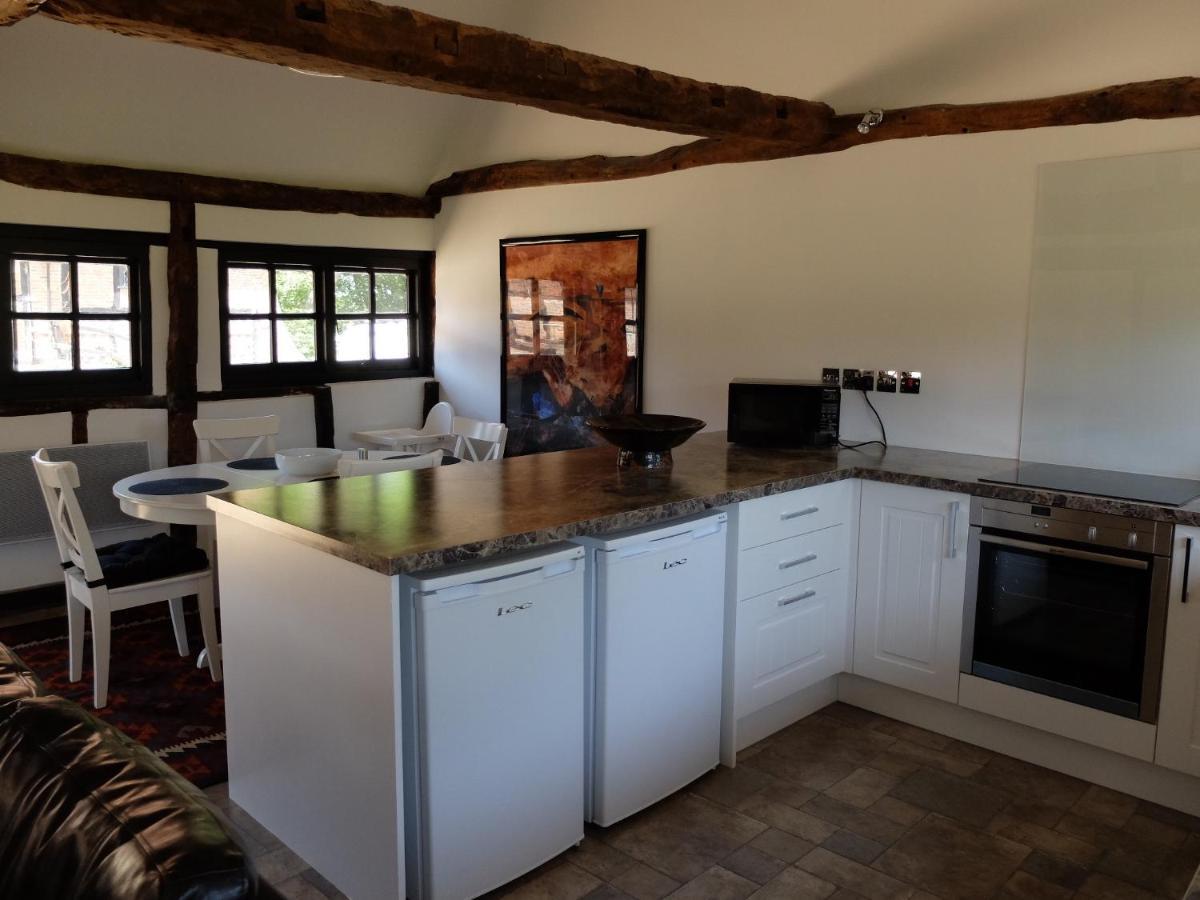 The Thatched Barn Thame Bagian luar foto